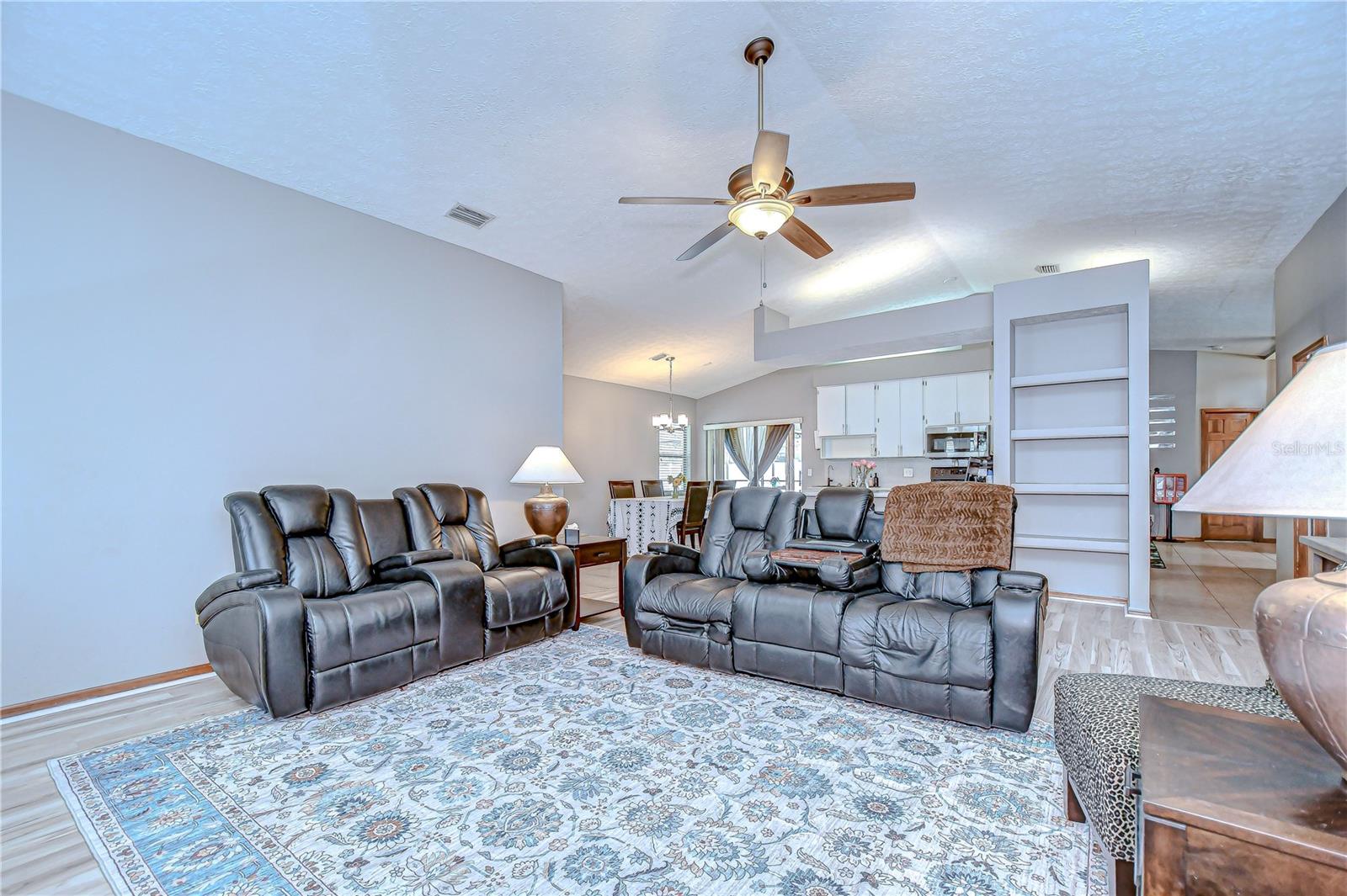 Image 13 of 39 For 4211 Elba Place