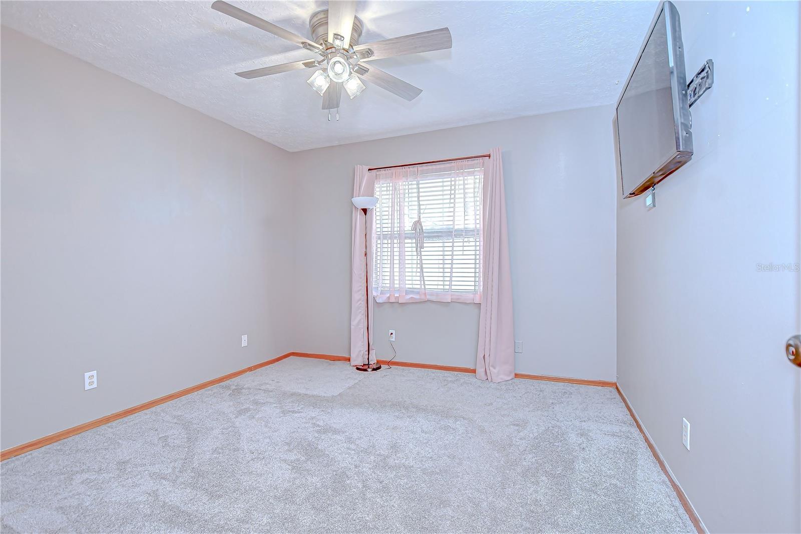 Image 18 of 39 For 4211 Elba Place