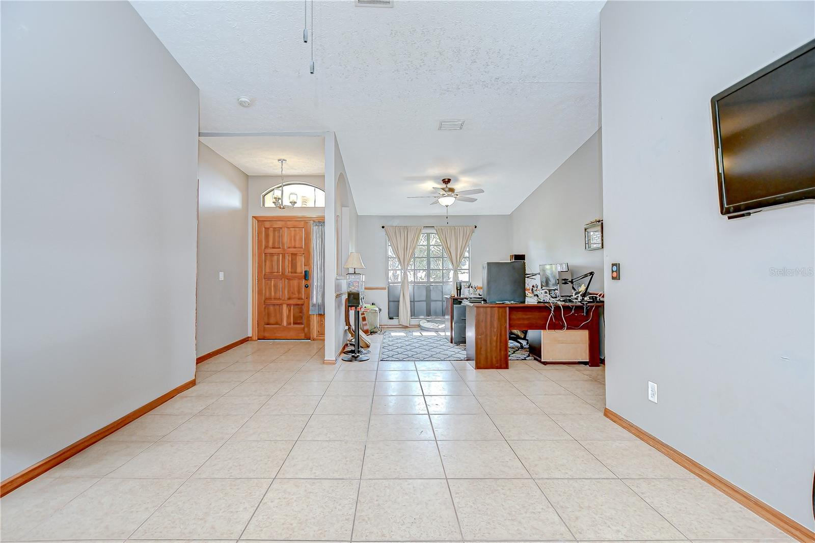 Image 6 of 39 For 4211 Elba Place