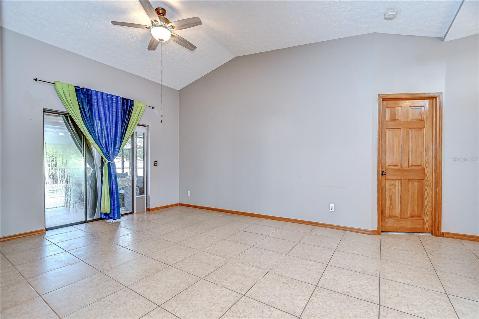 Image 8 of 39 For 4211 Elba Place