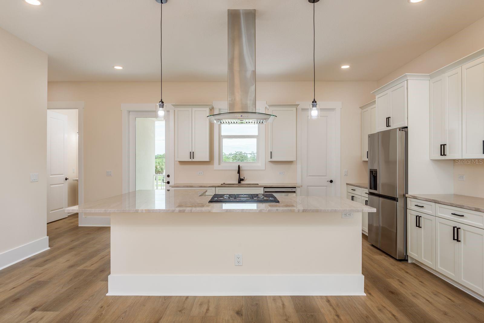 Image 10 of 44 For 1413 Bayshore Boulevard 11