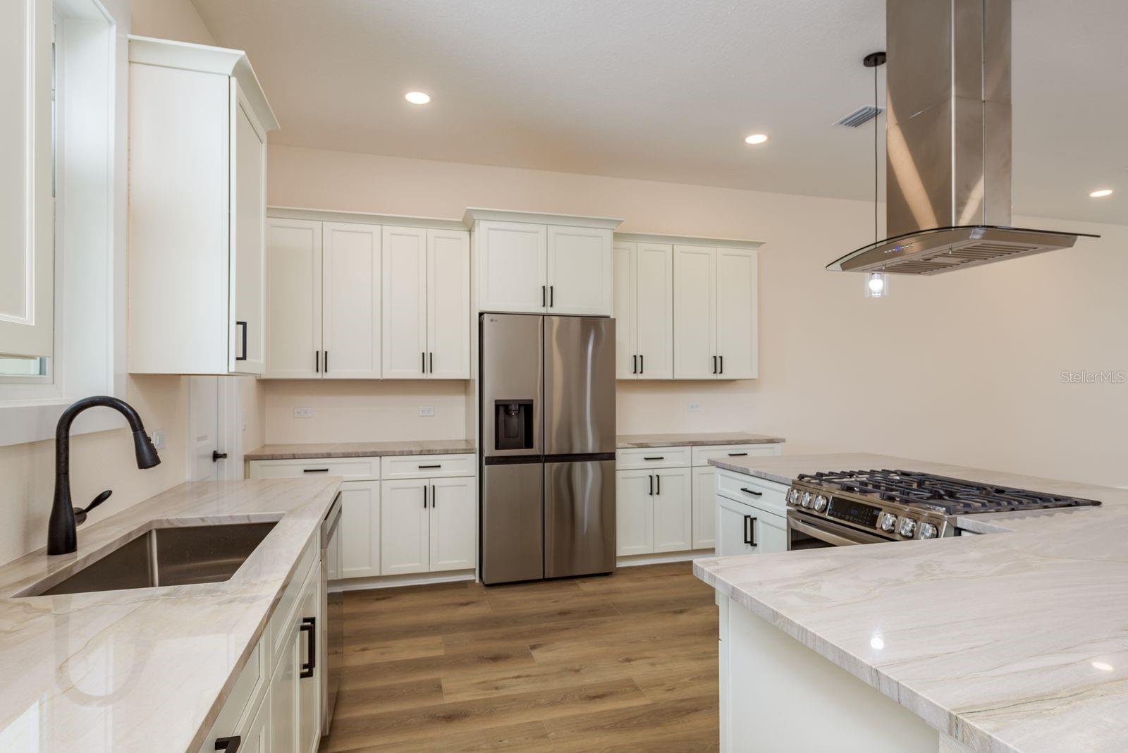 Image 12 of 44 For 1413 Bayshore Boulevard 11