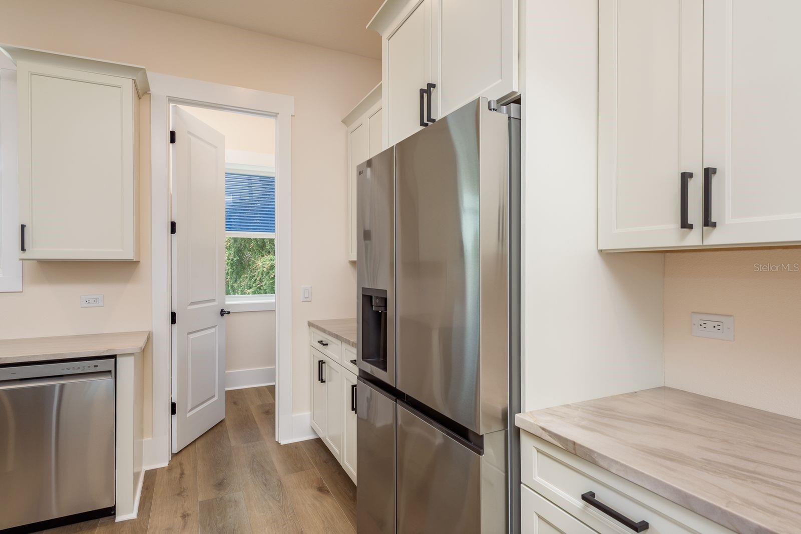 Image 13 of 44 For 1413 Bayshore Boulevard 11