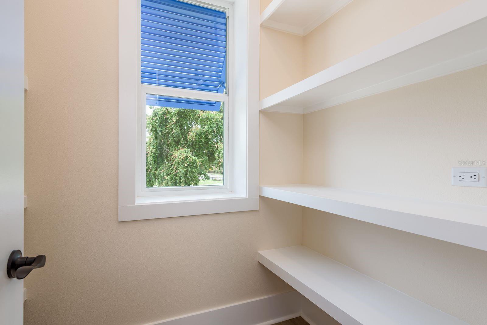 Image 14 of 44 For 1413 Bayshore Boulevard 11
