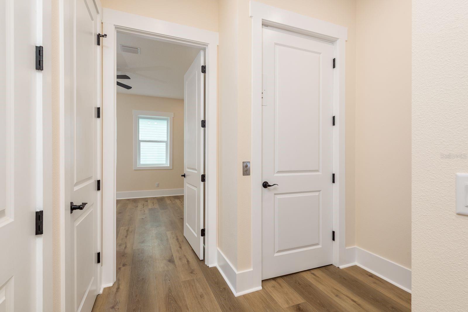 Image 20 of 44 For 1413 Bayshore Boulevard 11