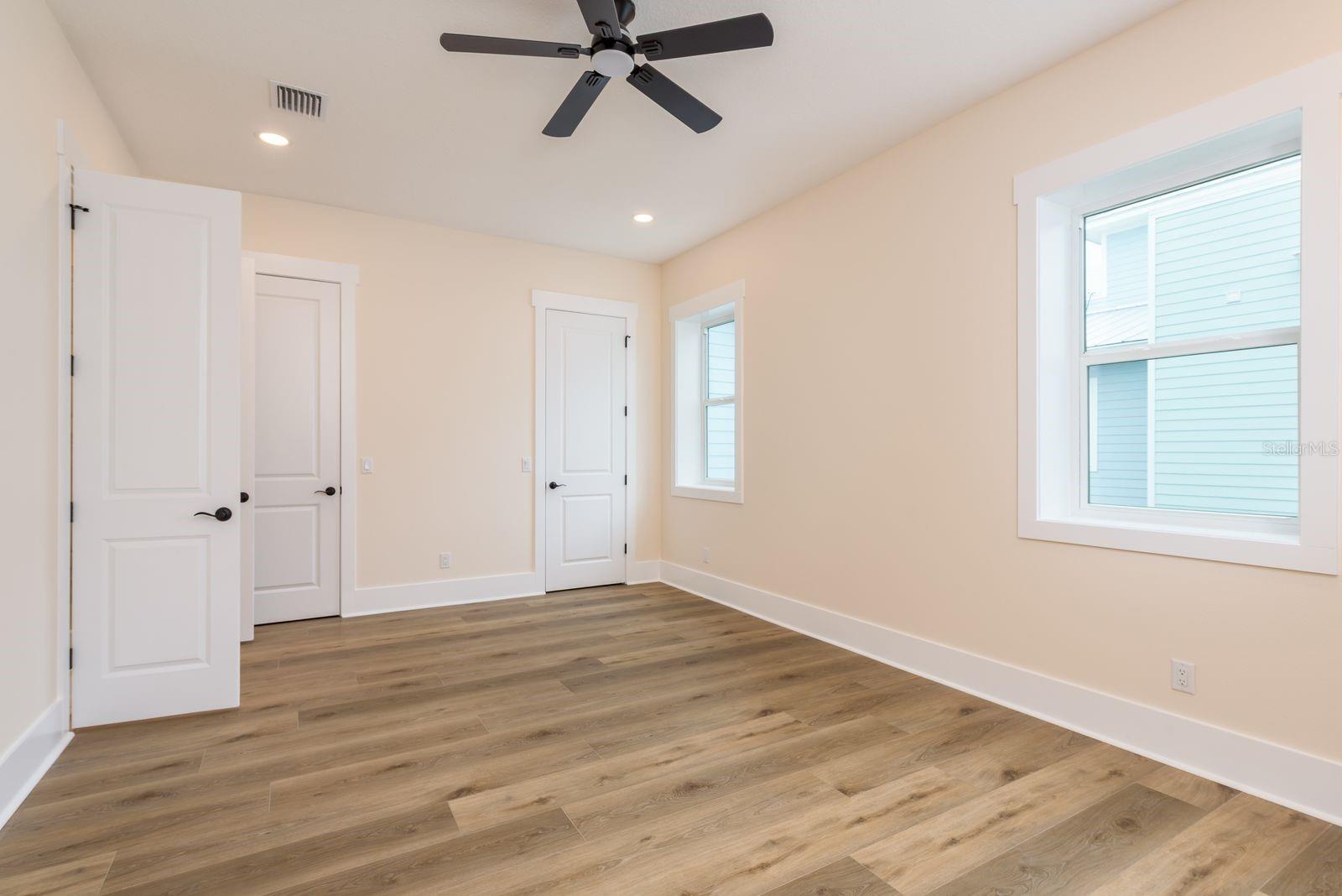 Image 22 of 44 For 1413 Bayshore Boulevard 11