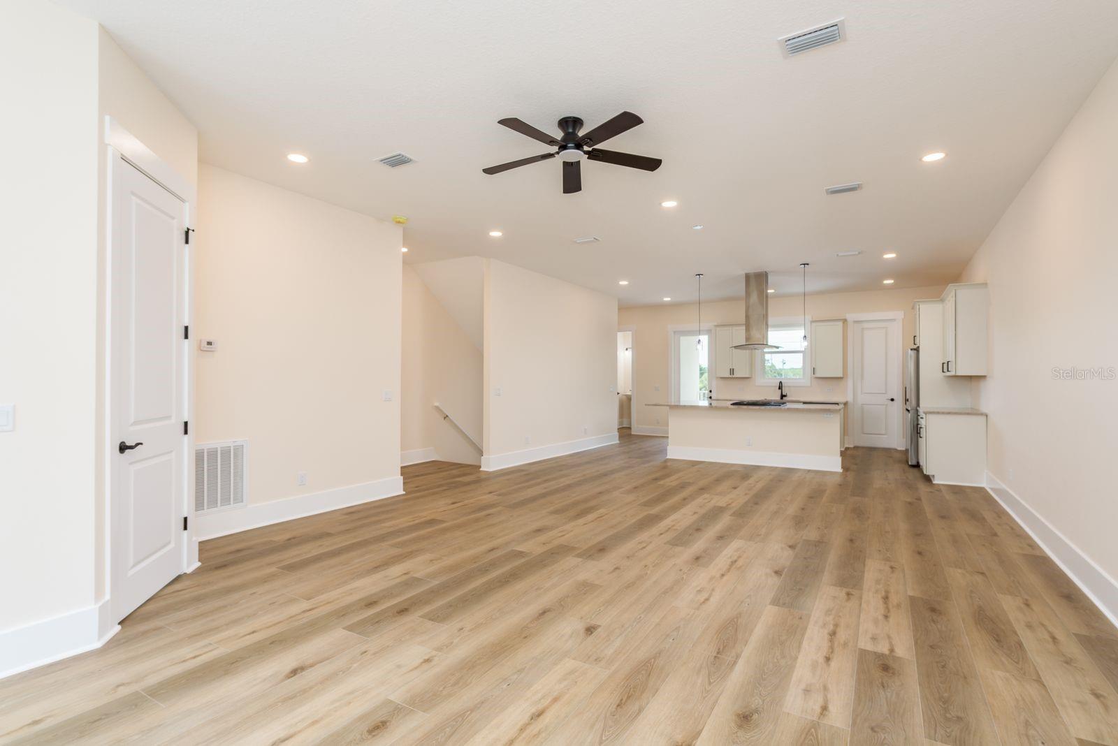 Image 4 of 44 For 1413 Bayshore Boulevard 11