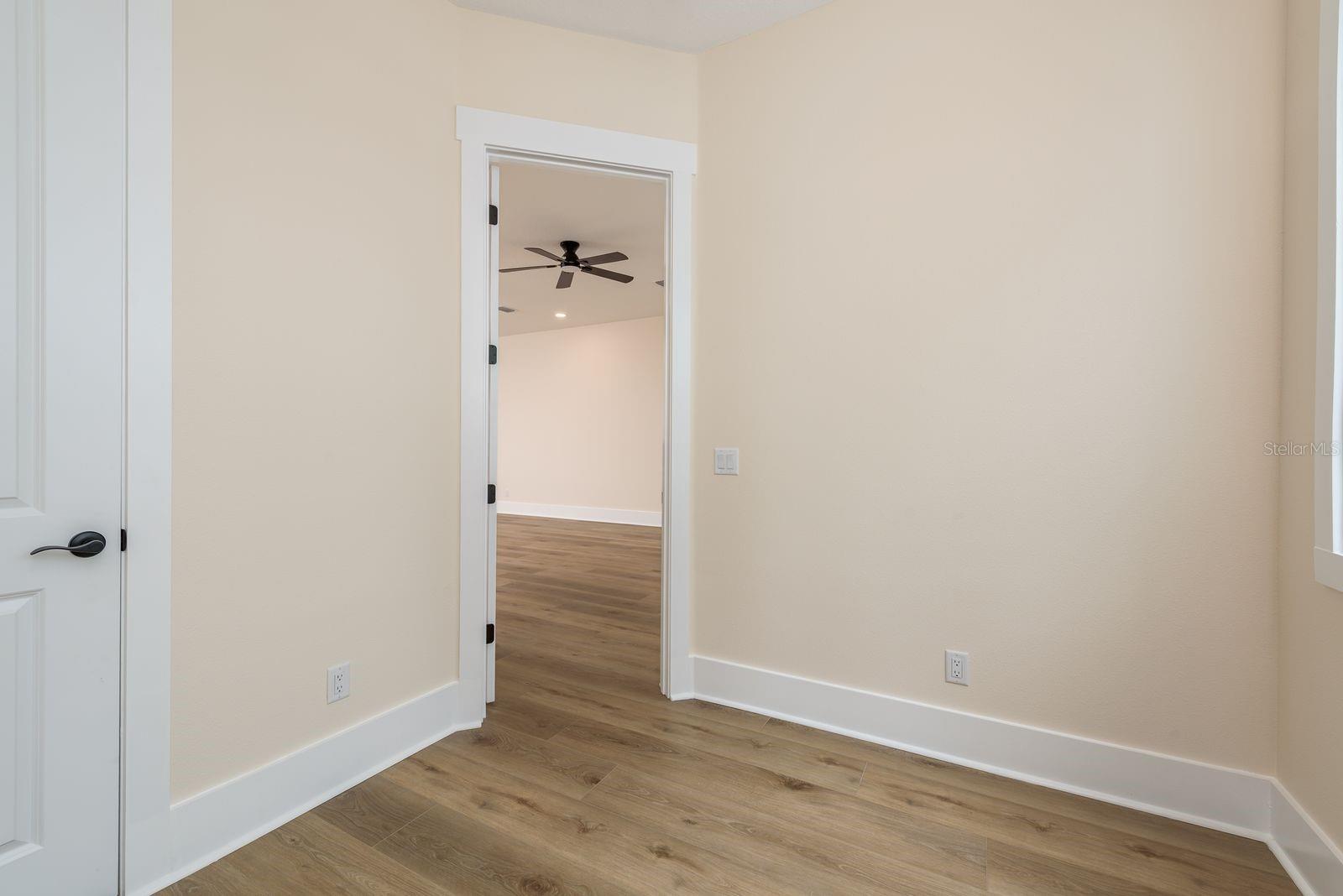 Image 8 of 44 For 1413 Bayshore Boulevard 11