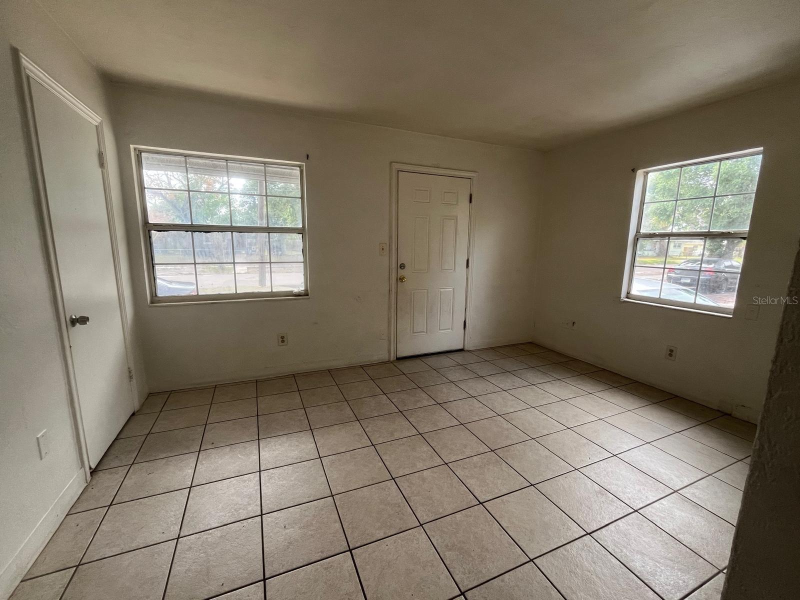Image 3 of 7 For 2354 7th Street S