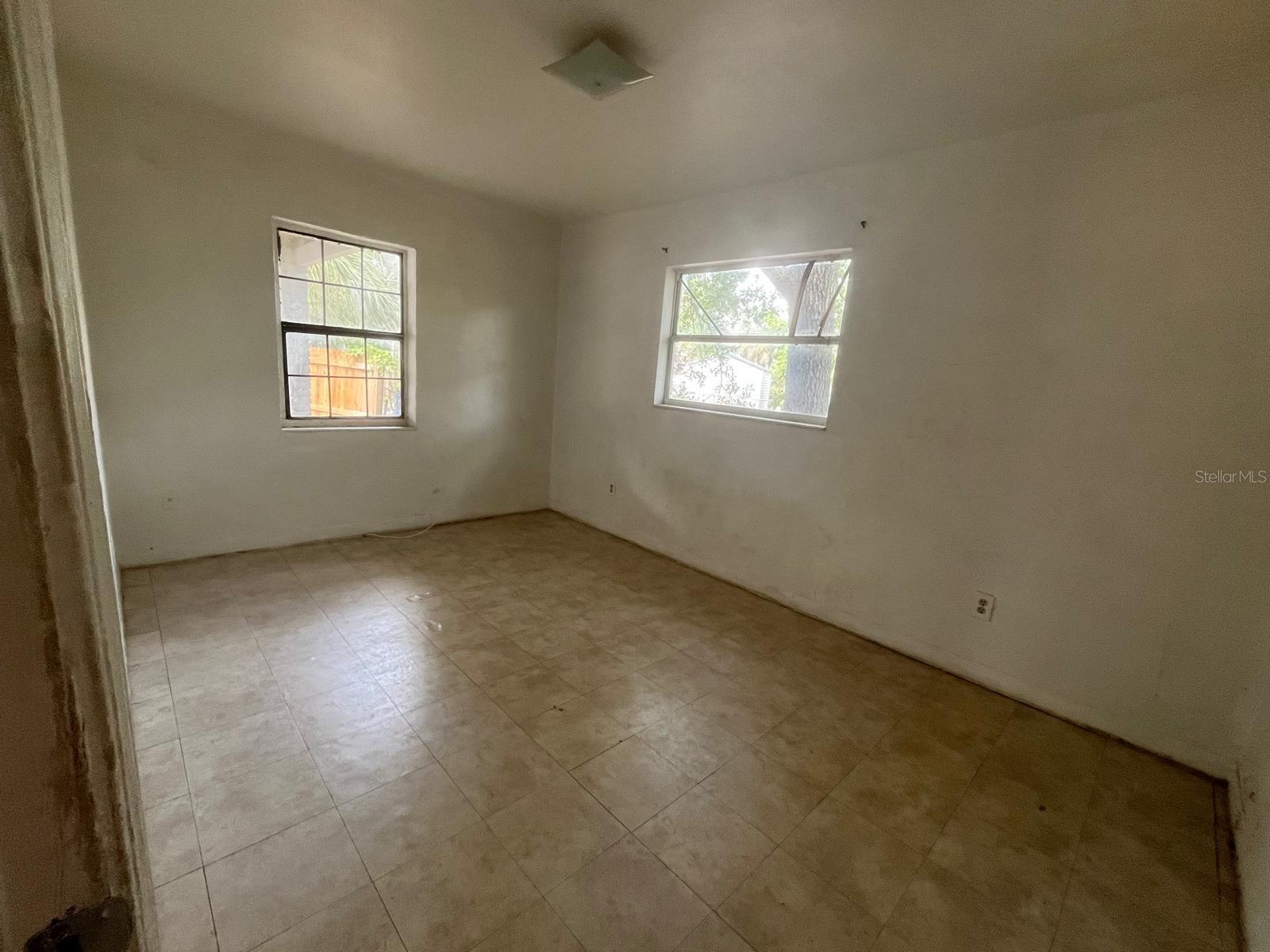 Image 6 of 7 For 2354 7th Street S