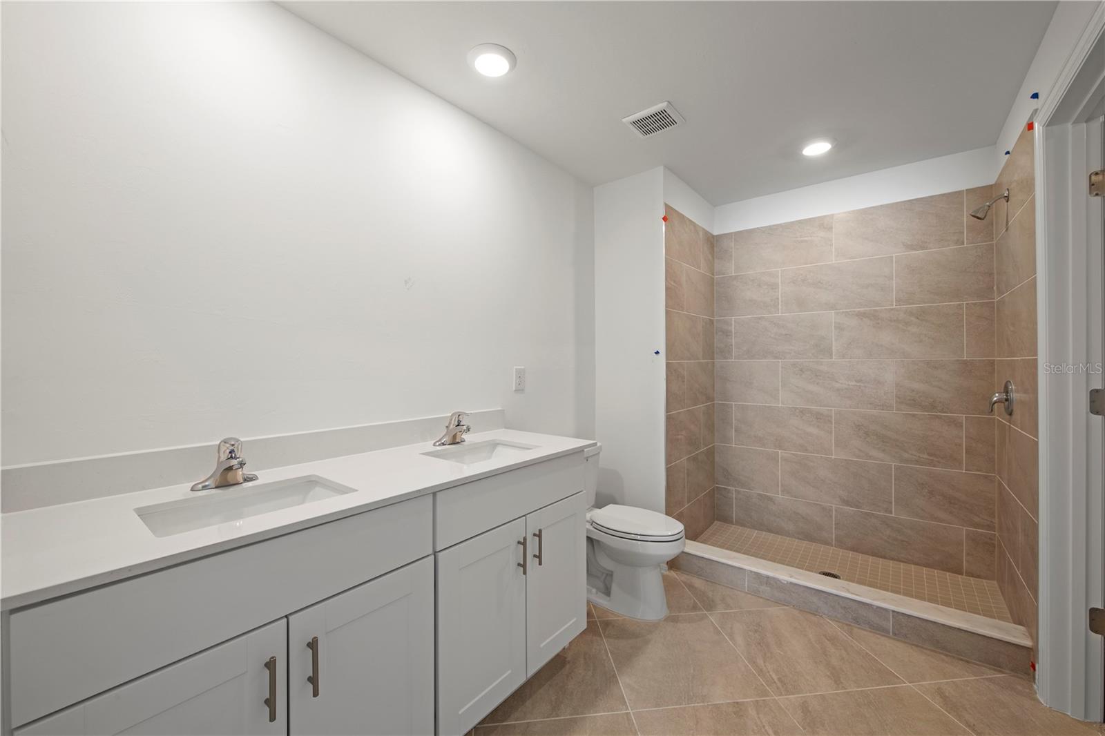 Image 26 of 28 For 22445 Quasar Boulevard