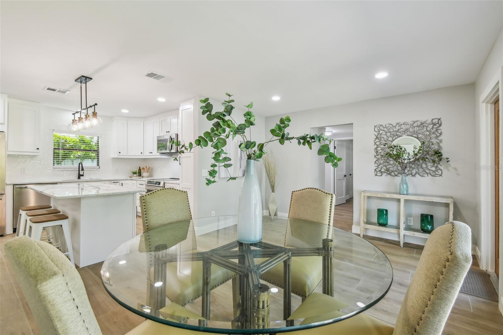 Image 18 of 42 For 4522 Hale Avenue