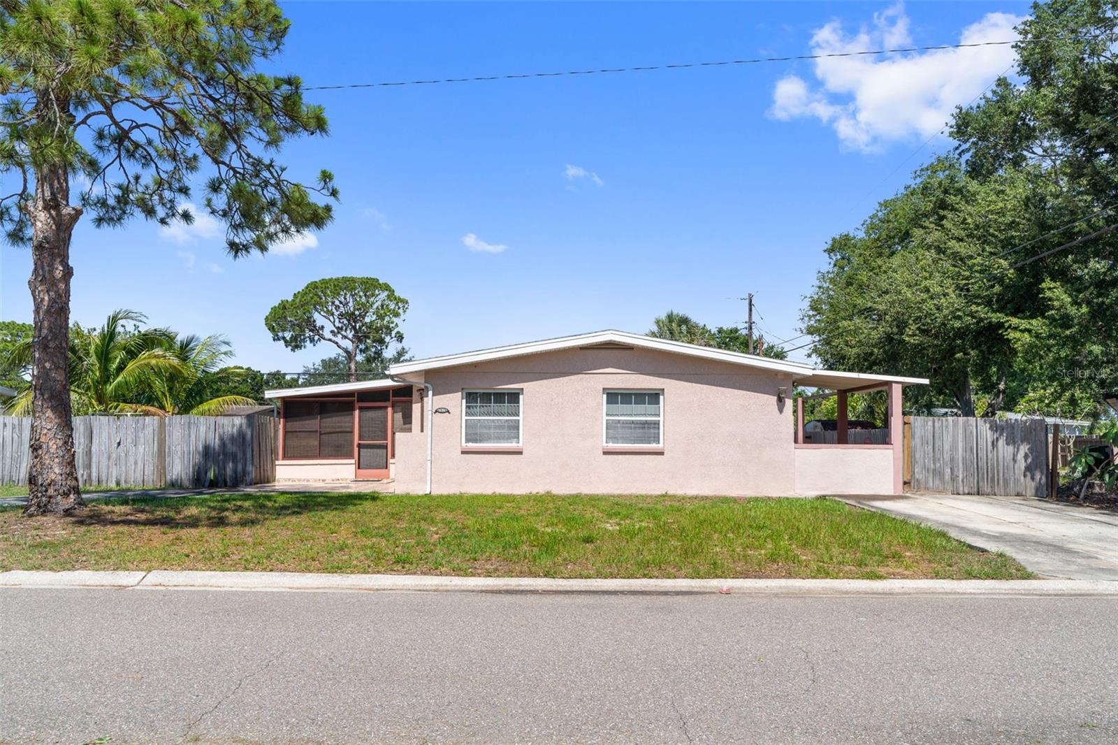 Details for 7676 18th St N, ST PETERSBURG, FL 33702