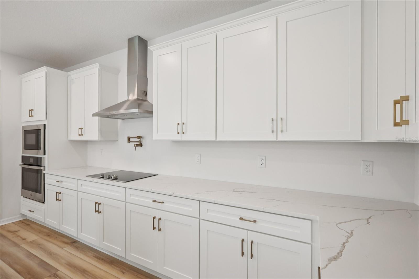 Listing photo id 17 for 3712 Rocky Island Road