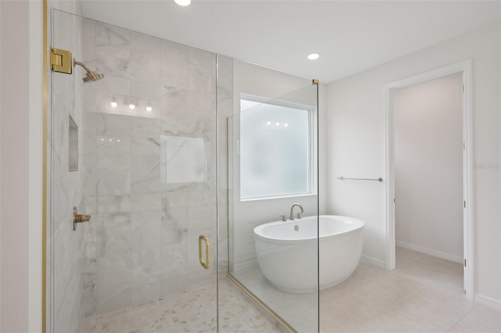 Listing photo id 44 for 3712 Rocky Island Road