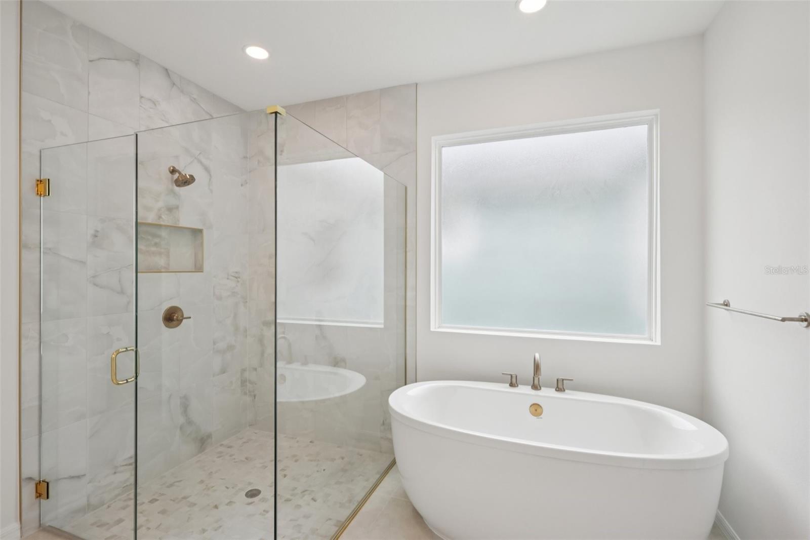 Listing photo id 45 for 3712 Rocky Island Road