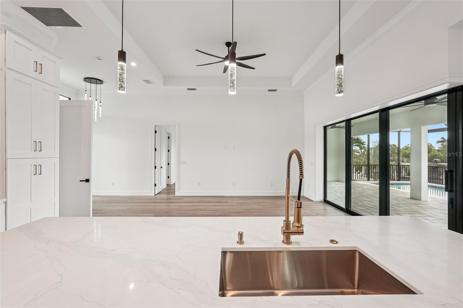 Image 11 of 40 For 15218 Appleton Boulevard