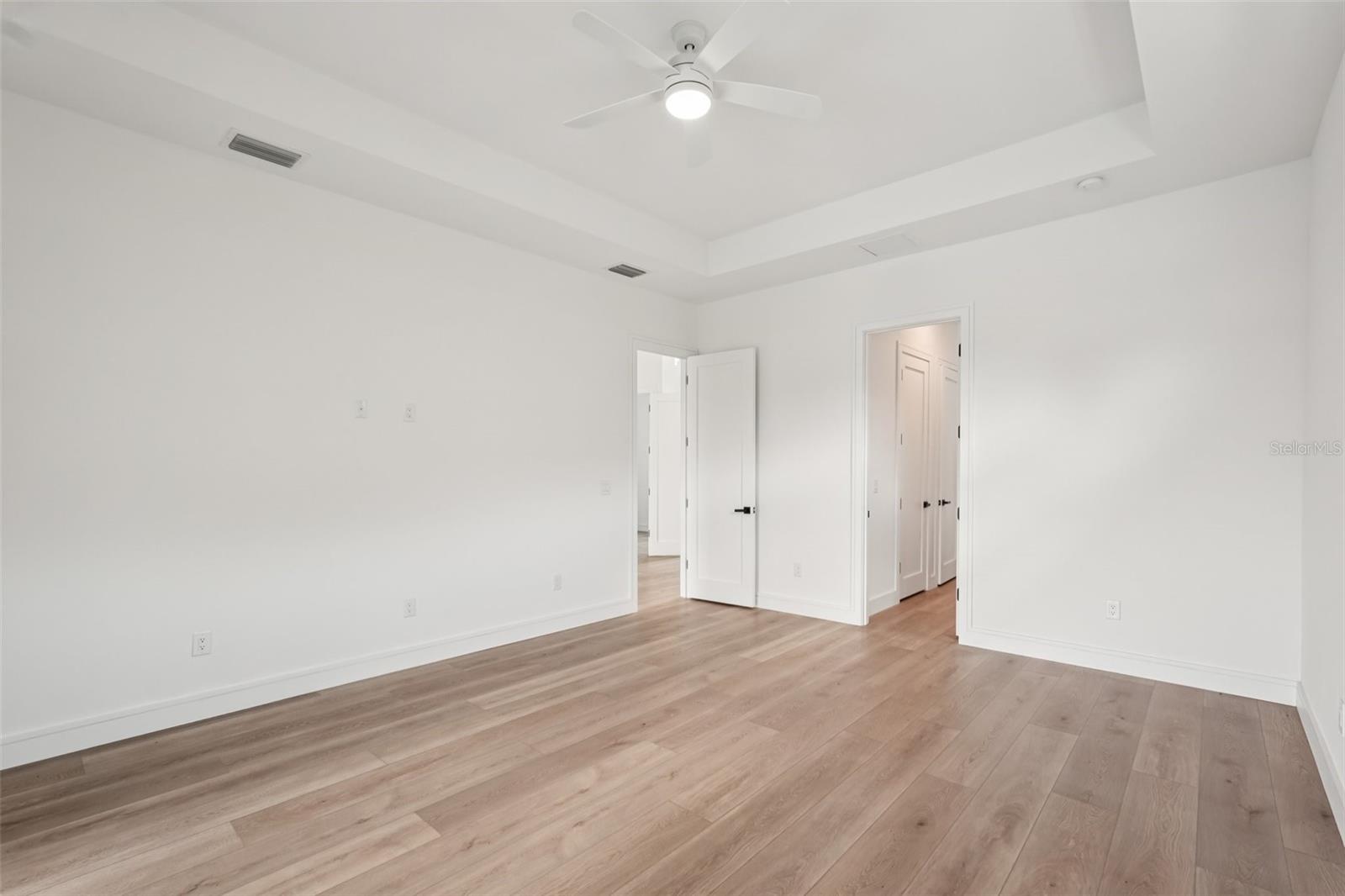 Image 17 of 40 For 15218 Appleton Boulevard