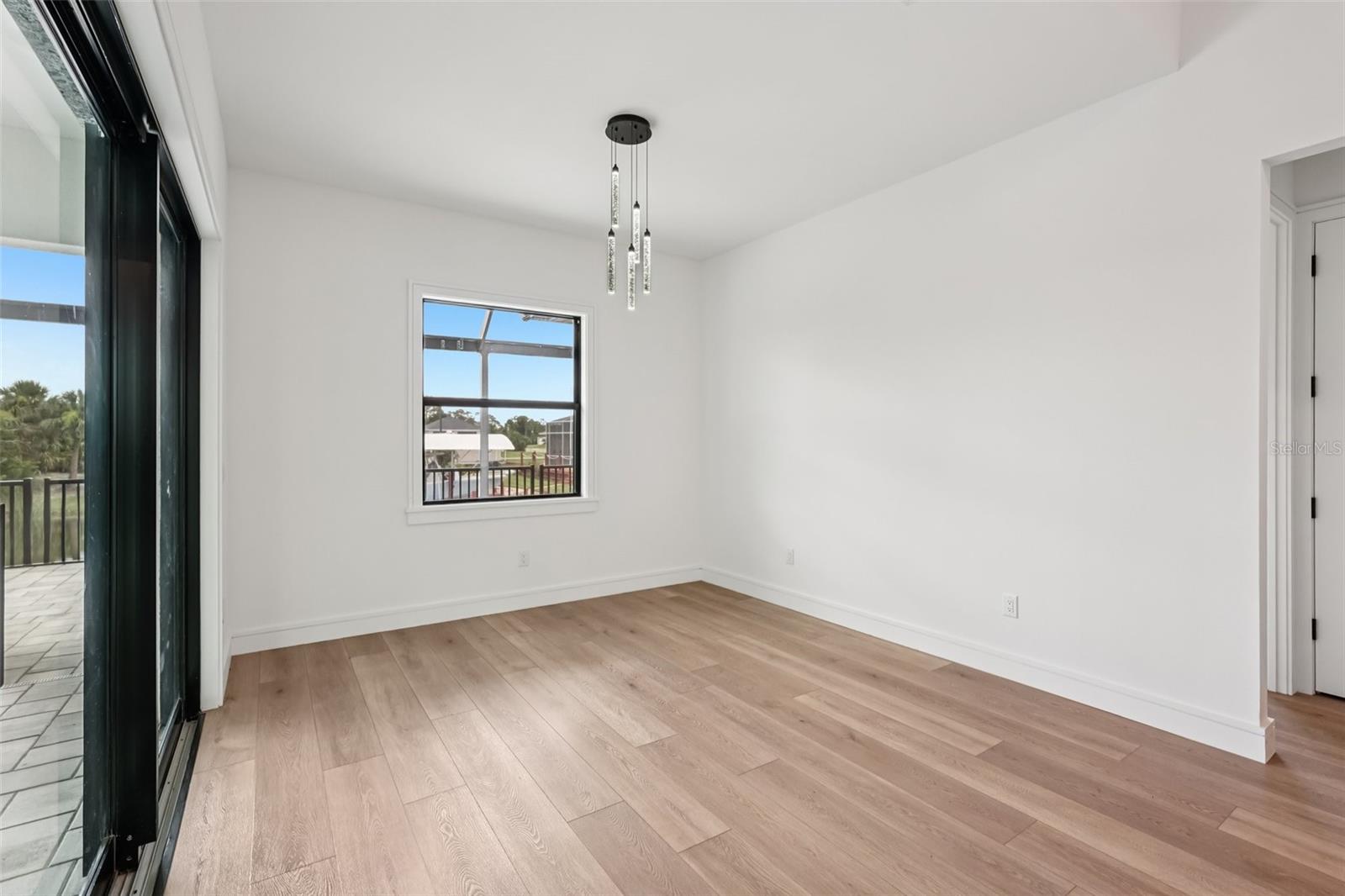 Image 9 of 40 For 15218 Appleton Boulevard
