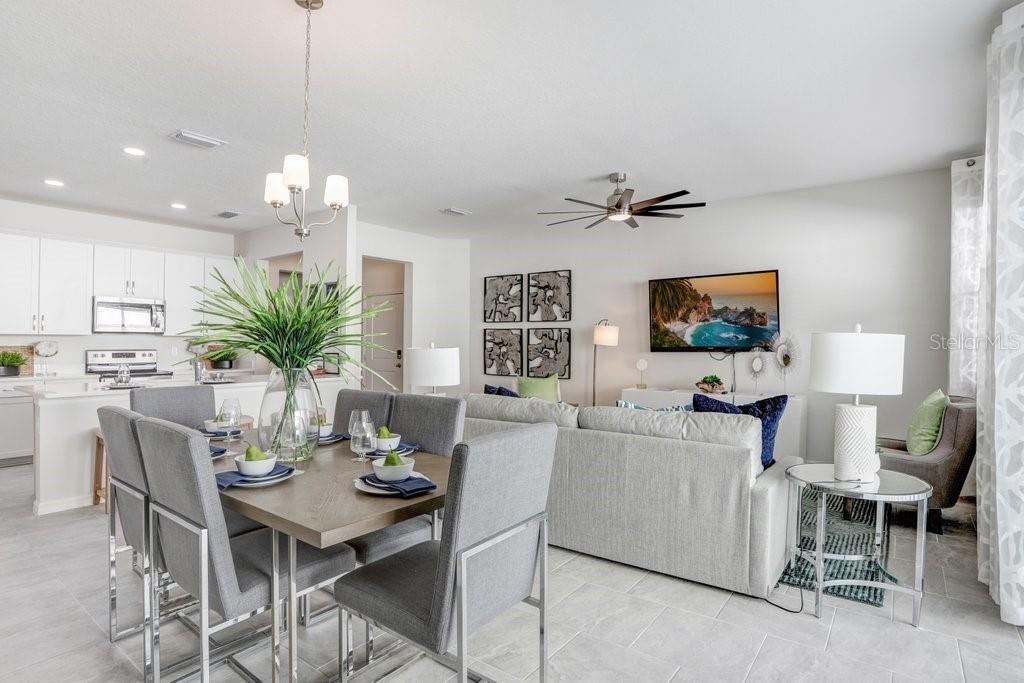 Listing photo id 8 for 11739 Blackbrook Court