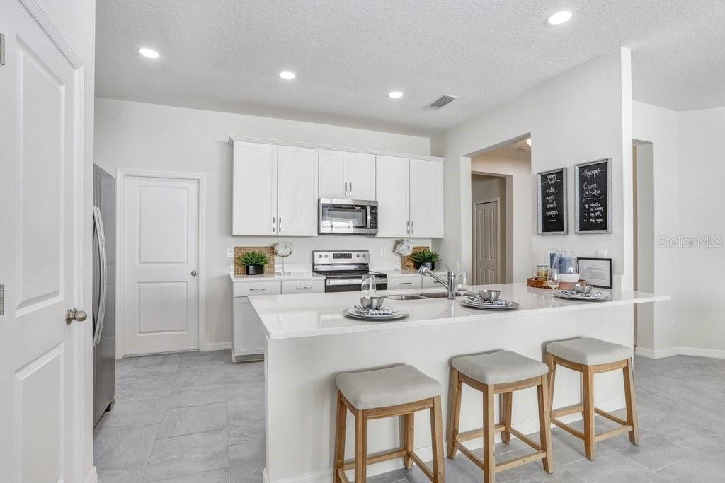 Listing photo id 11 for 11739 Blackbrook Court