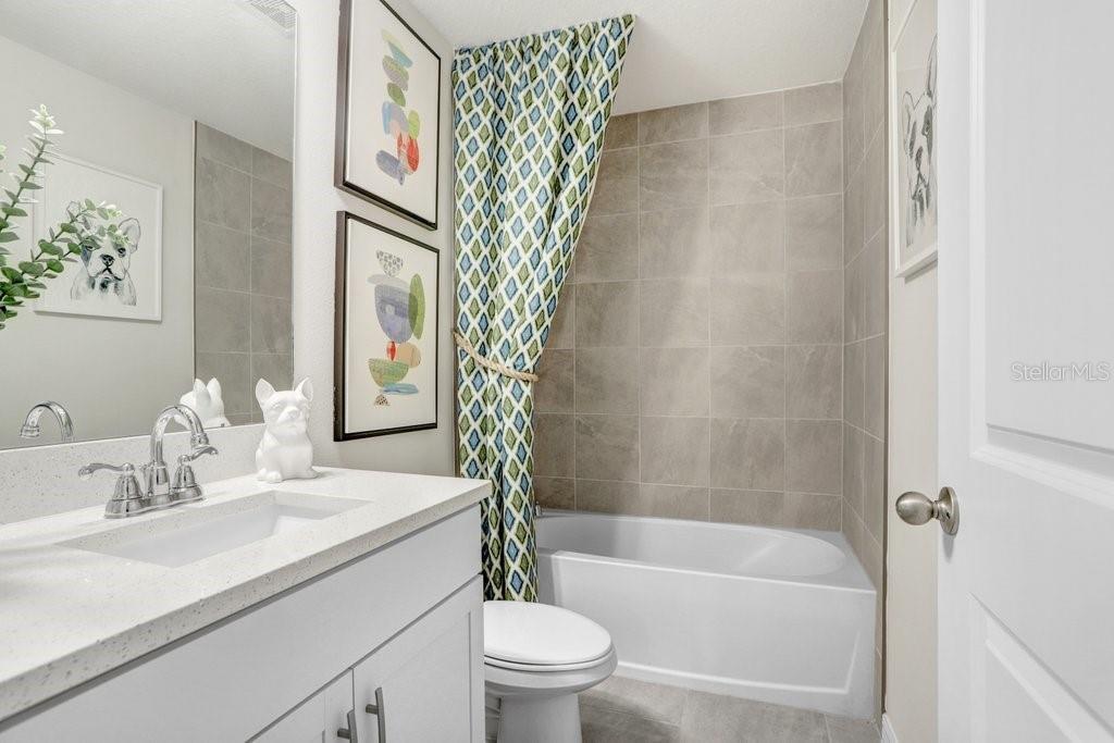 Listing photo id 13 for 11739 Blackbrook Court