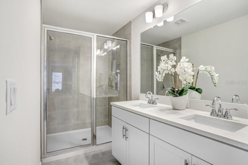 Listing photo id 23 for 11739 Blackbrook Court