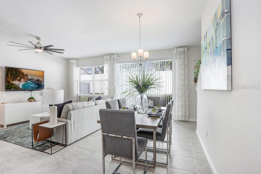 Listing photo id 7 for 11739 Blackbrook Court