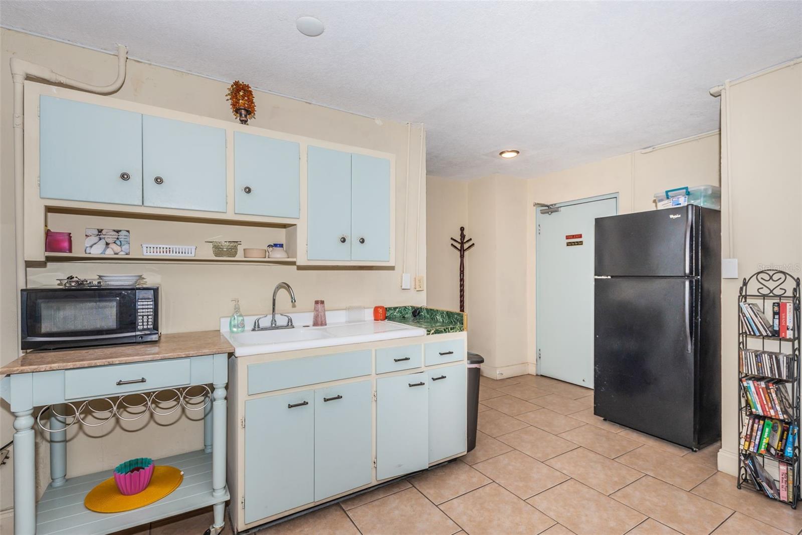 Image 33 of 100 For 841 4th Avenue N 21