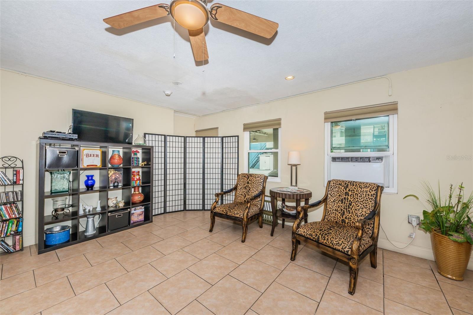 Image 35 of 100 For 841 4th Avenue N 21