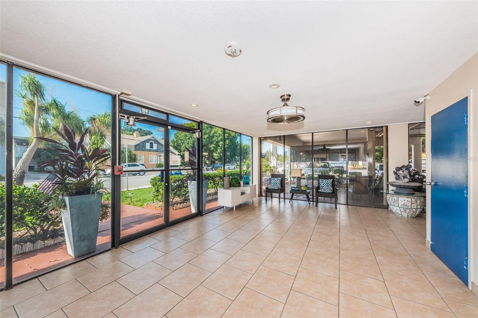 Image 40 of 100 For 841 4th Avenue N 21