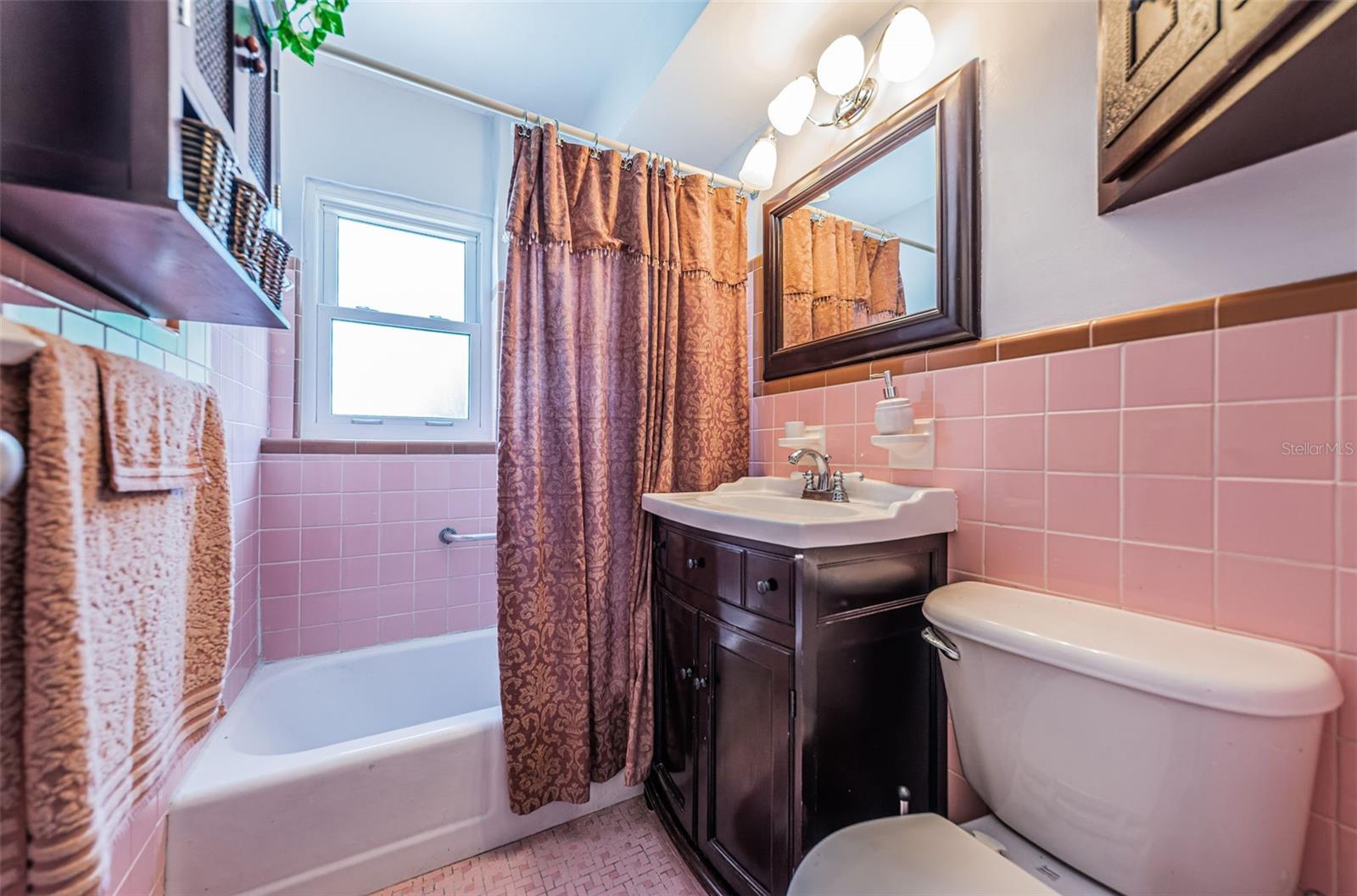 Image 5 of 100 For 841 4th Avenue N 21