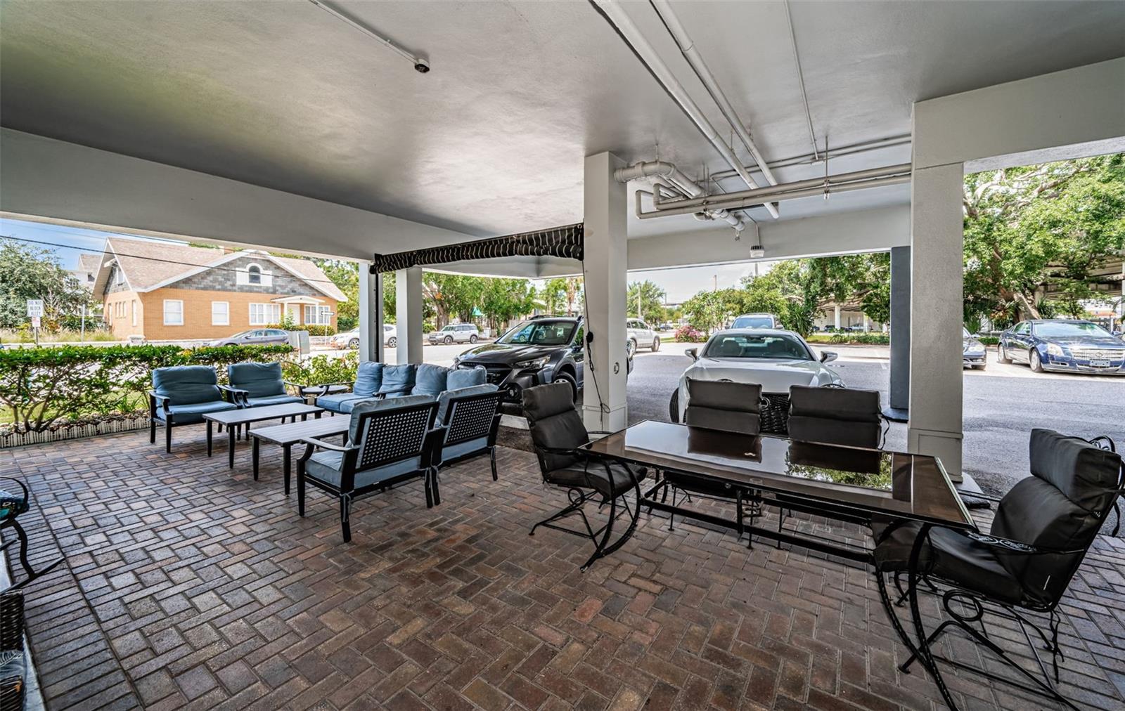 Image 51 of 100 For 841 4th Avenue N 21