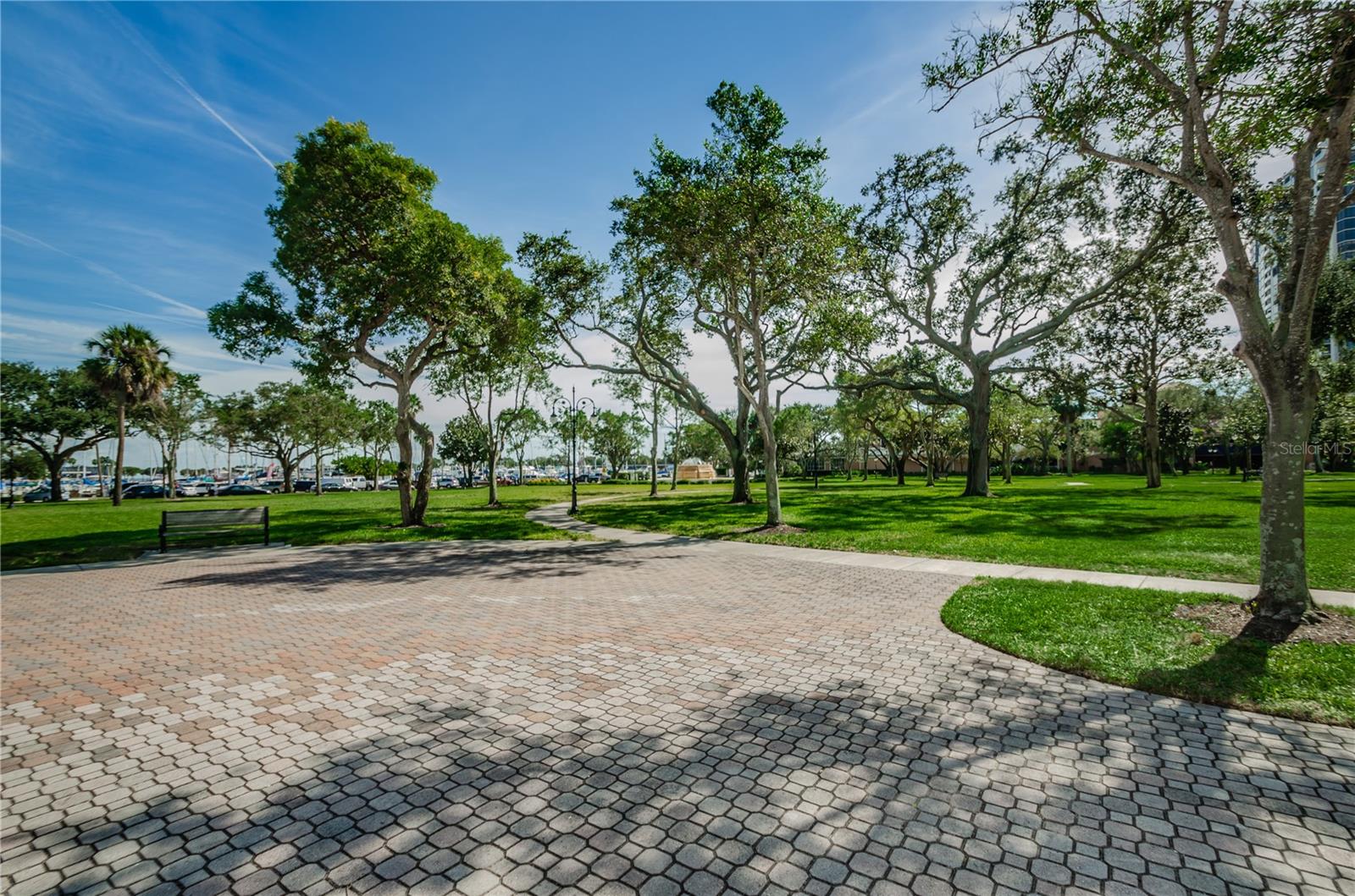 Image 71 of 100 For 841 4th Avenue N 21