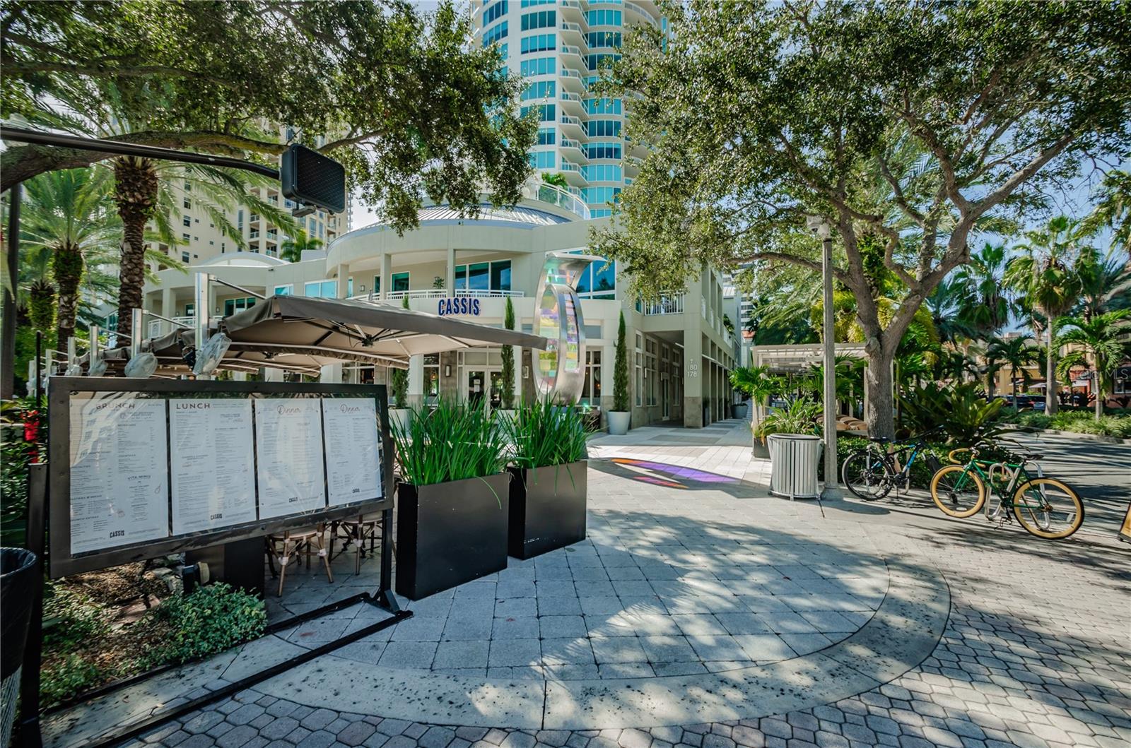 Image 72 of 100 For 841 4th Avenue N 21