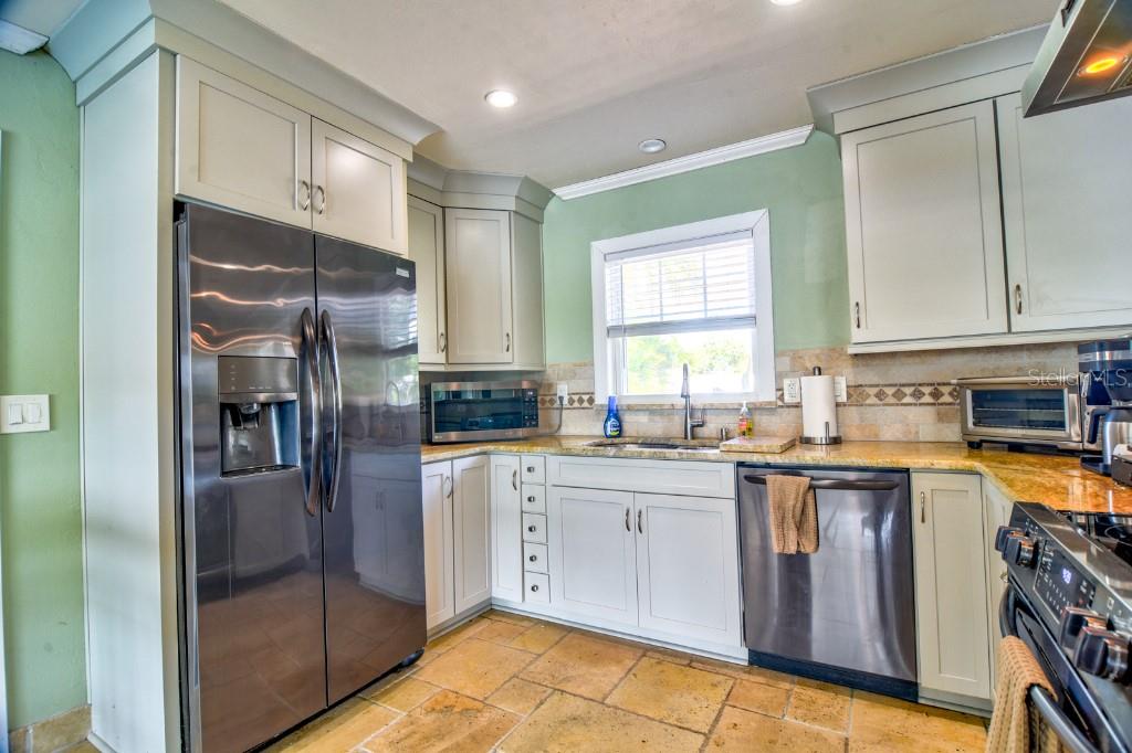 Image 8 of 16 For 6912 14th Street N 6912