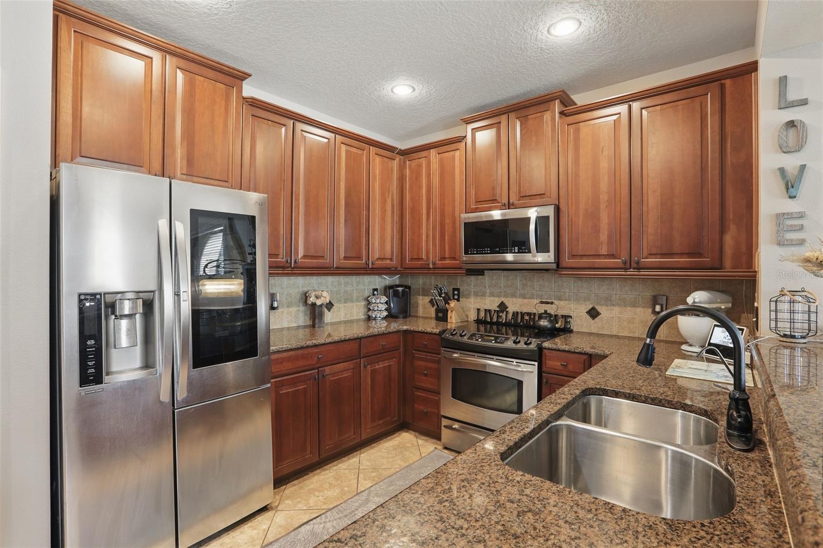 Image 12 of 65 For 5489 Baldwin Park Street