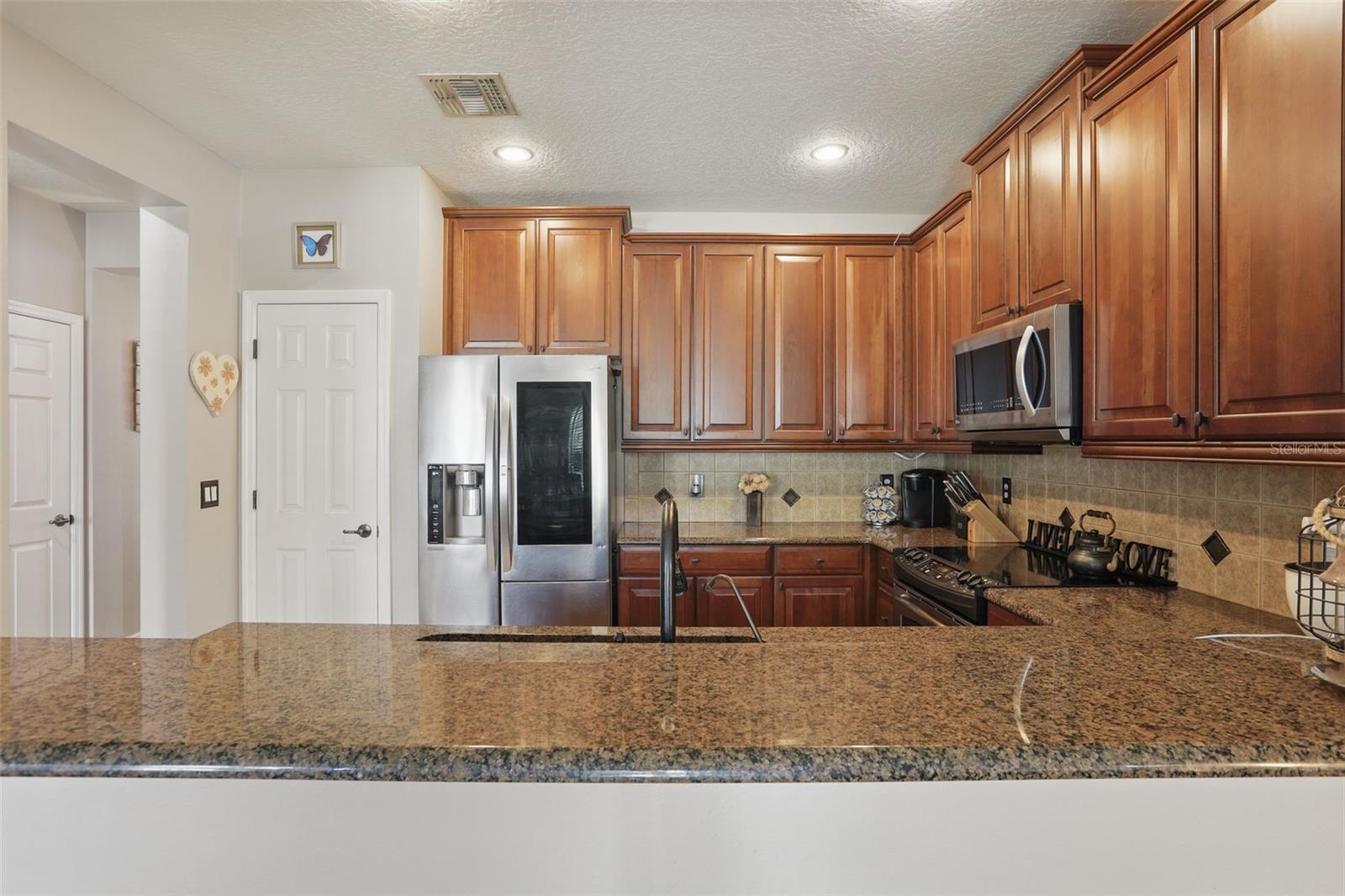 Image 13 of 65 For 5489 Baldwin Park Street