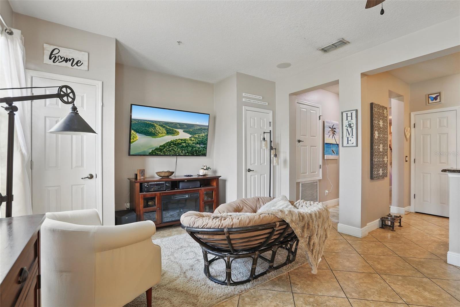 Image 17 of 65 For 5489 Baldwin Park Street