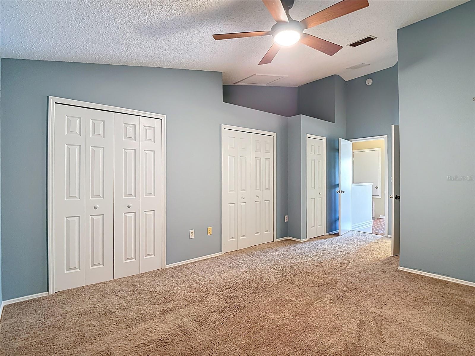 Image 14 of 26 For 12464 Berkeley Square Drive