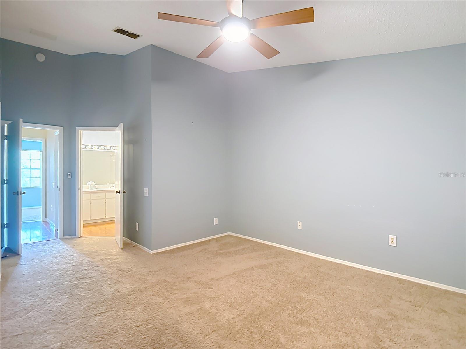 Image 15 of 26 For 12464 Berkeley Square Drive