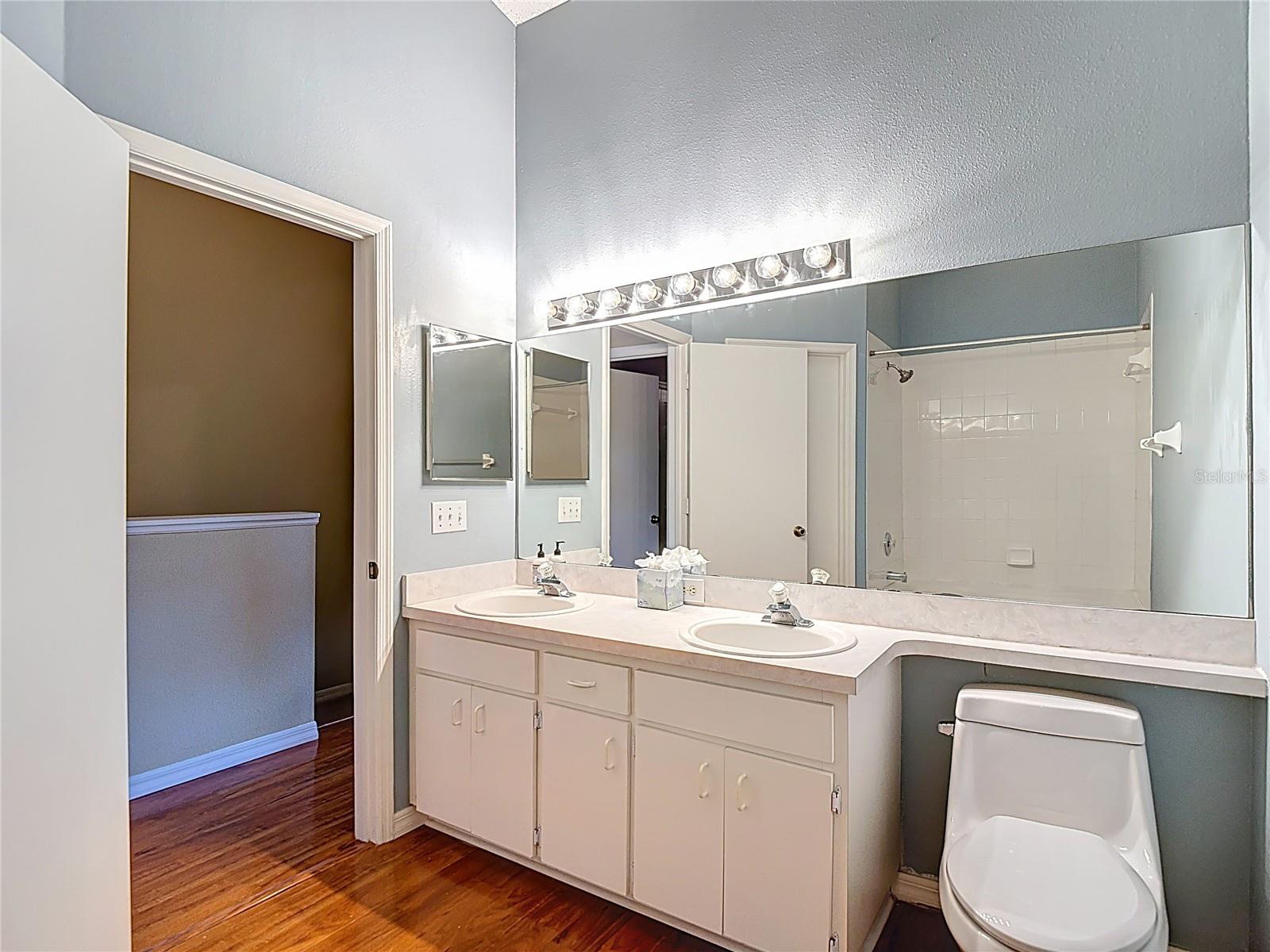 Image 17 of 26 For 12464 Berkeley Square Drive