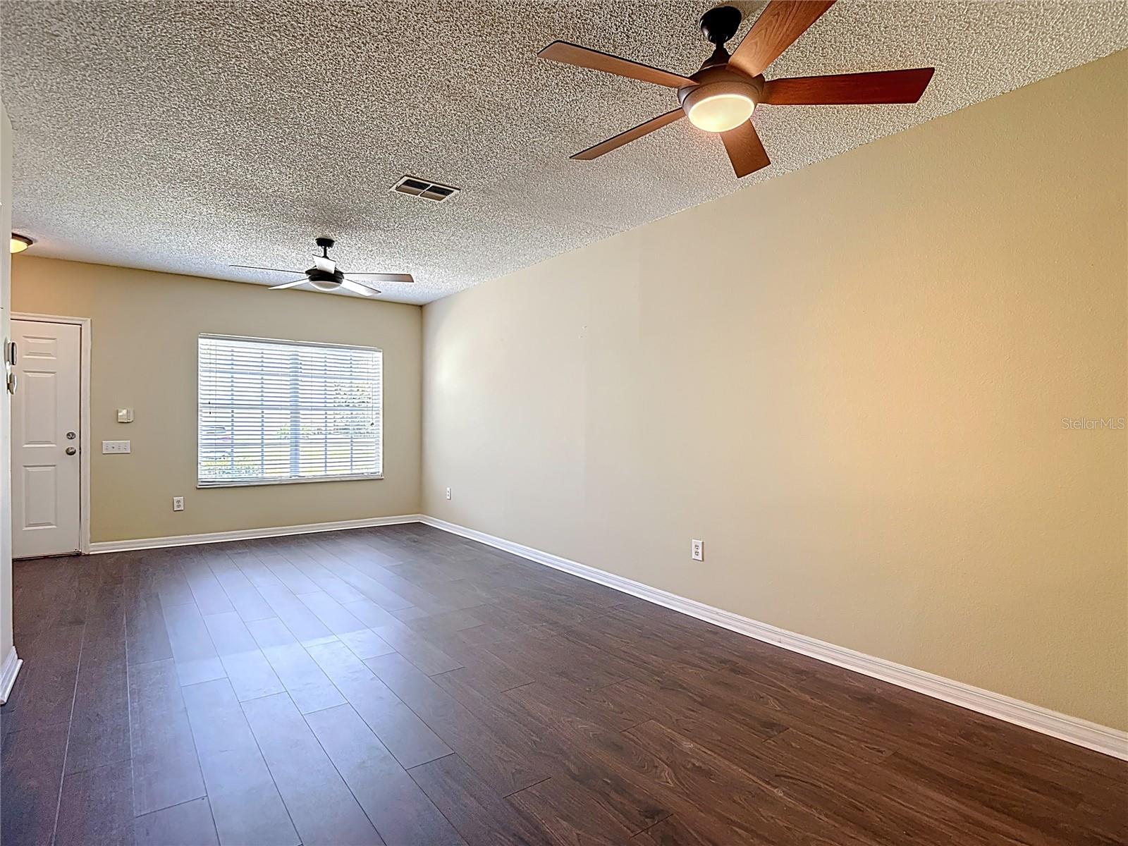Image 6 of 26 For 12464 Berkeley Square Drive