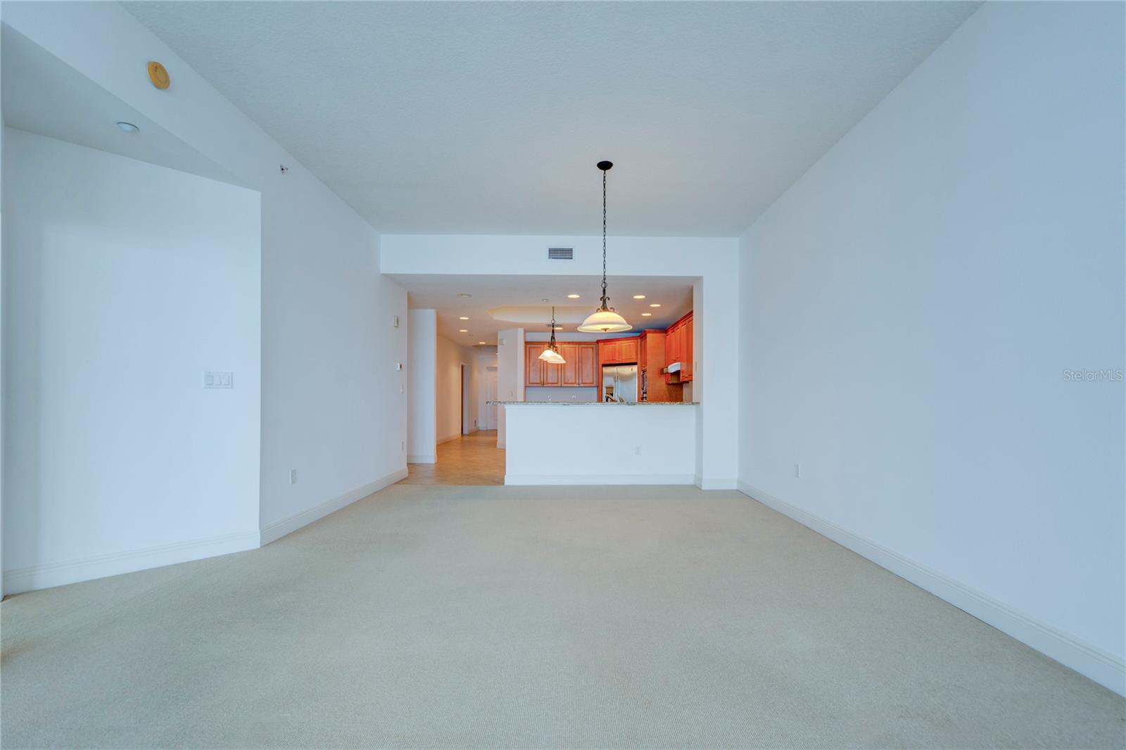 Image 12 of 47 For 17717 Gulf Boulevard 303