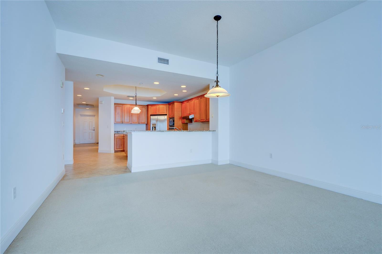 Image 13 of 47 For 17717 Gulf Boulevard 303