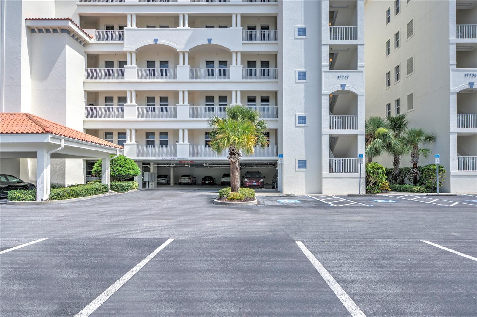Image 2 of 47 For 17717 Gulf Boulevard 303