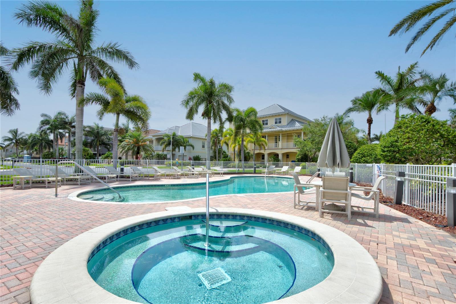 Image 45 of 47 For 17717 Gulf Boulevard 303