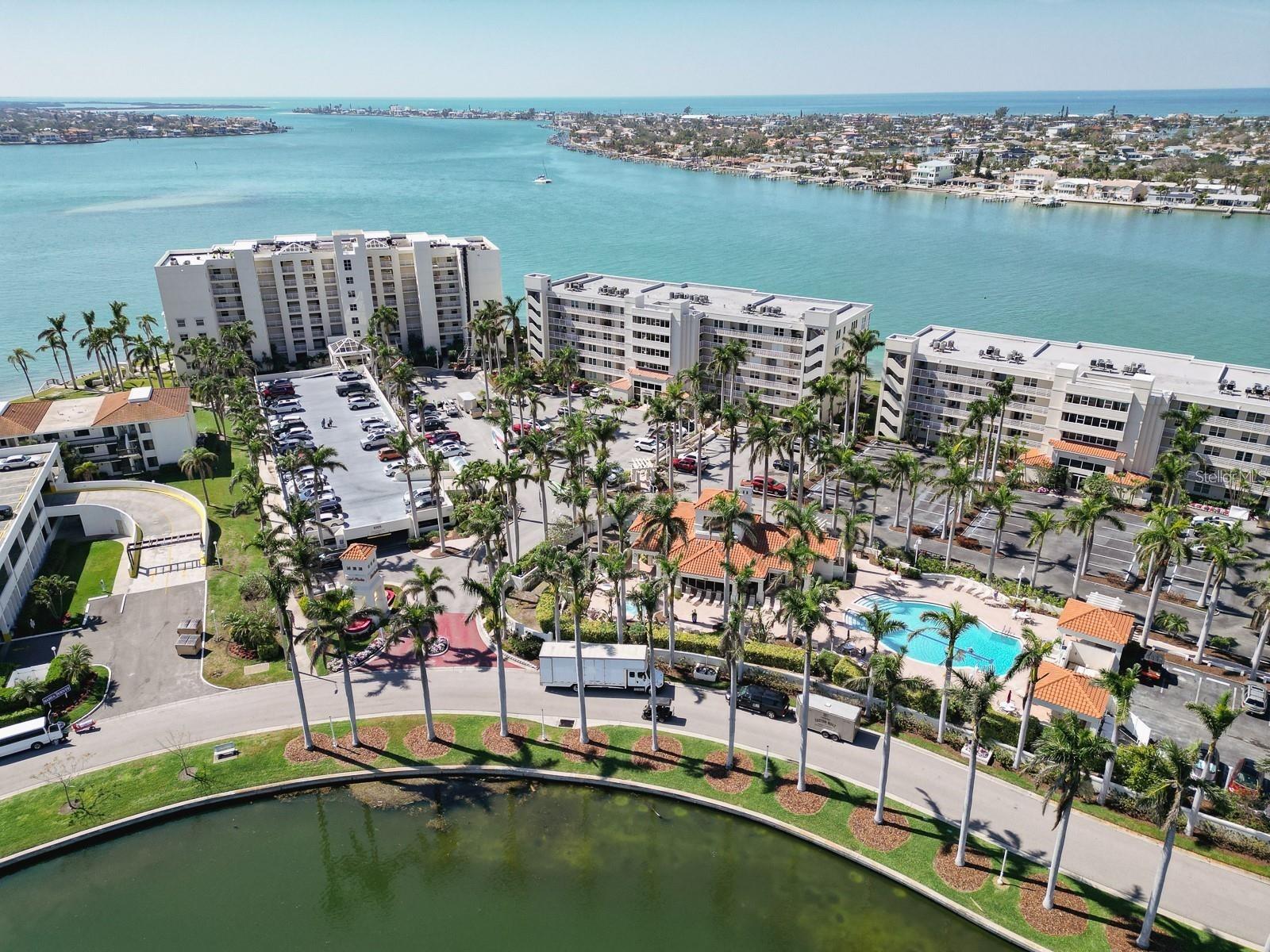Image 31 of 37 For 6105 Bahia Del Mar Circle 682