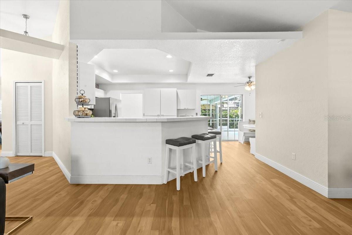 Image 16 of 49 For 6051 65th Avenue N