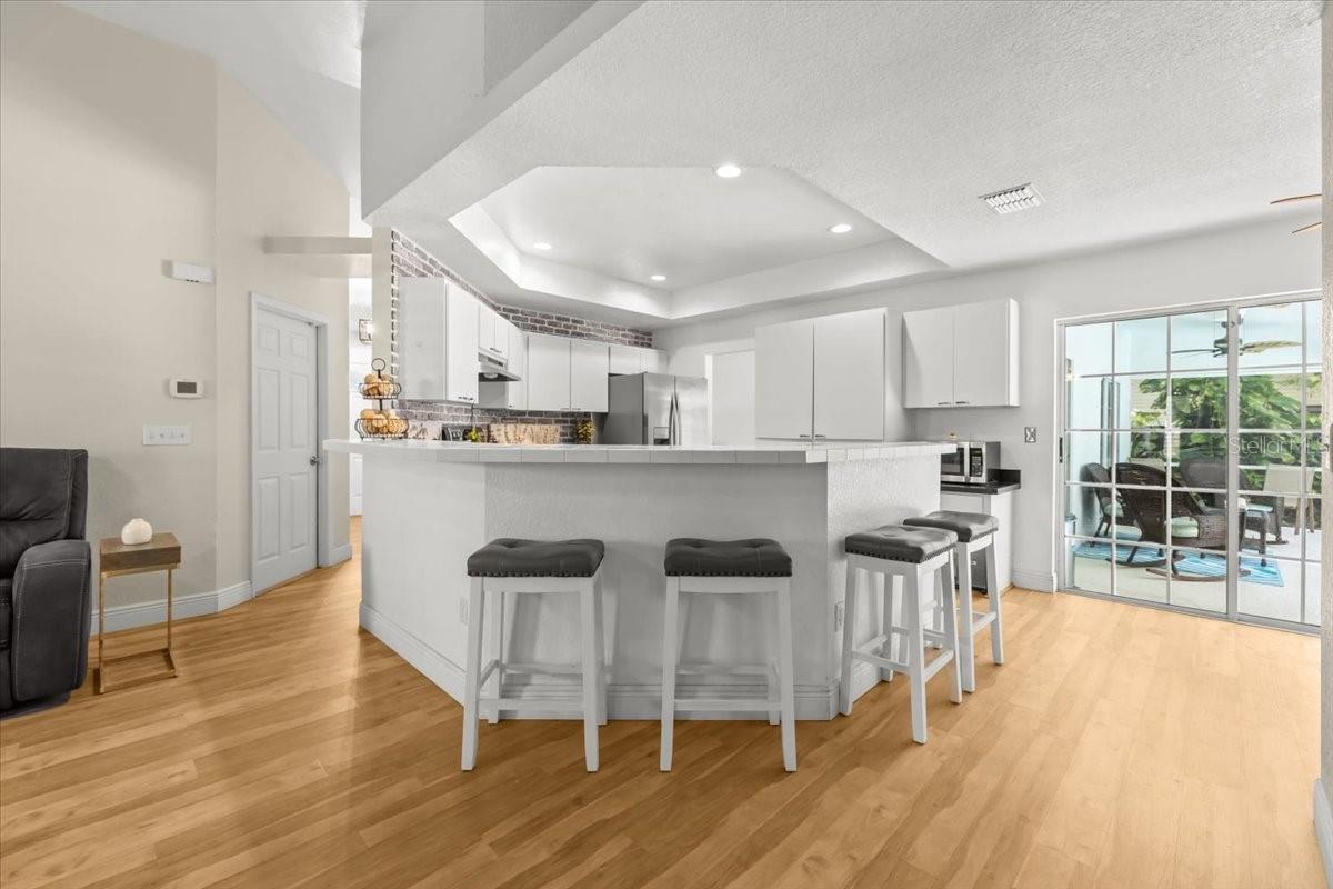 Image 17 of 49 For 6051 65th Avenue N